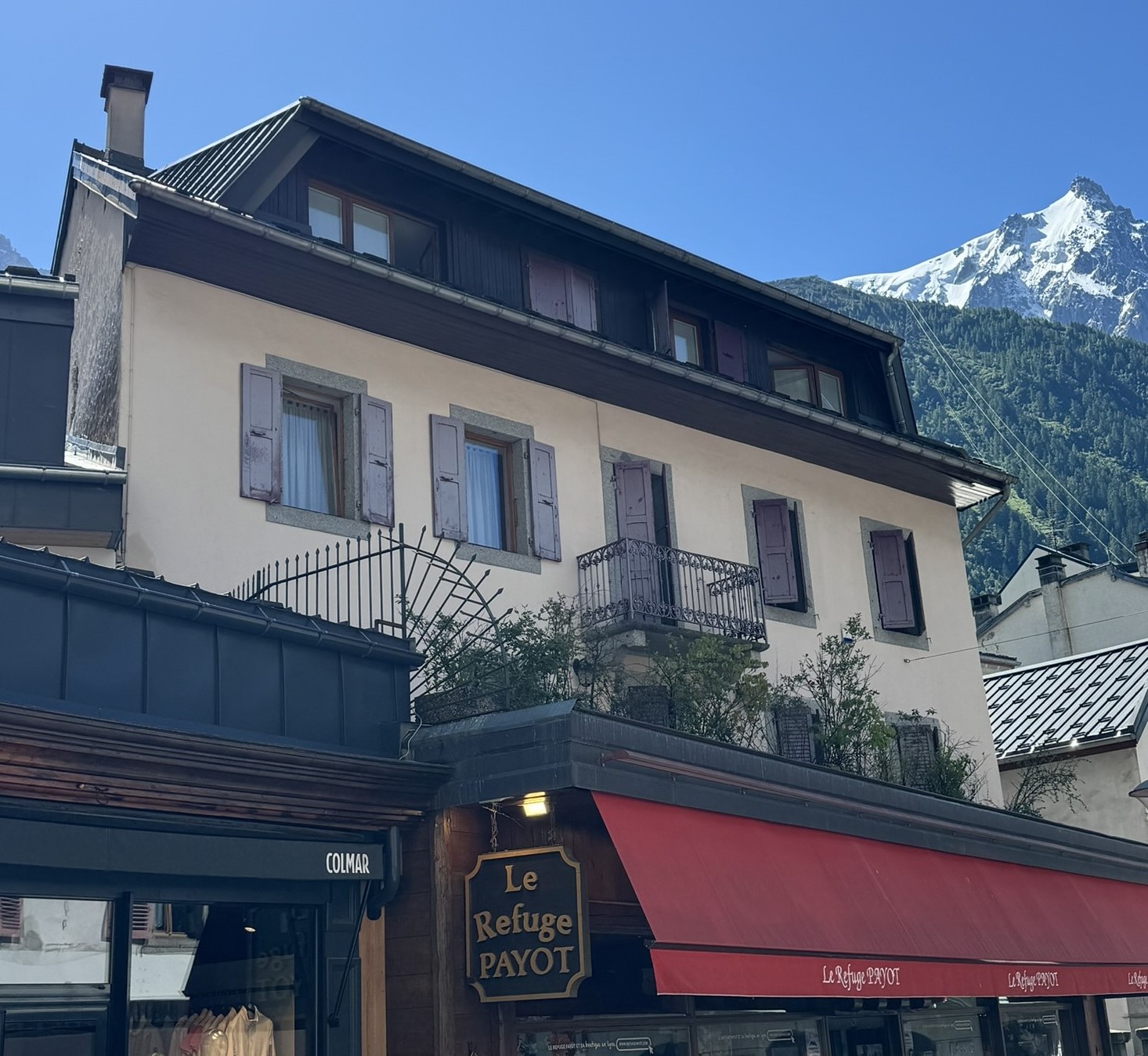 Rénovation de la façade du Refuge Payot